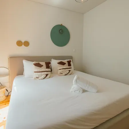 Four Flowers By Hosty Apartamento Oporto