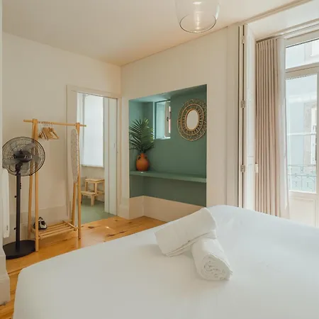 Four Flowers By Hosty Apartamento Oporto